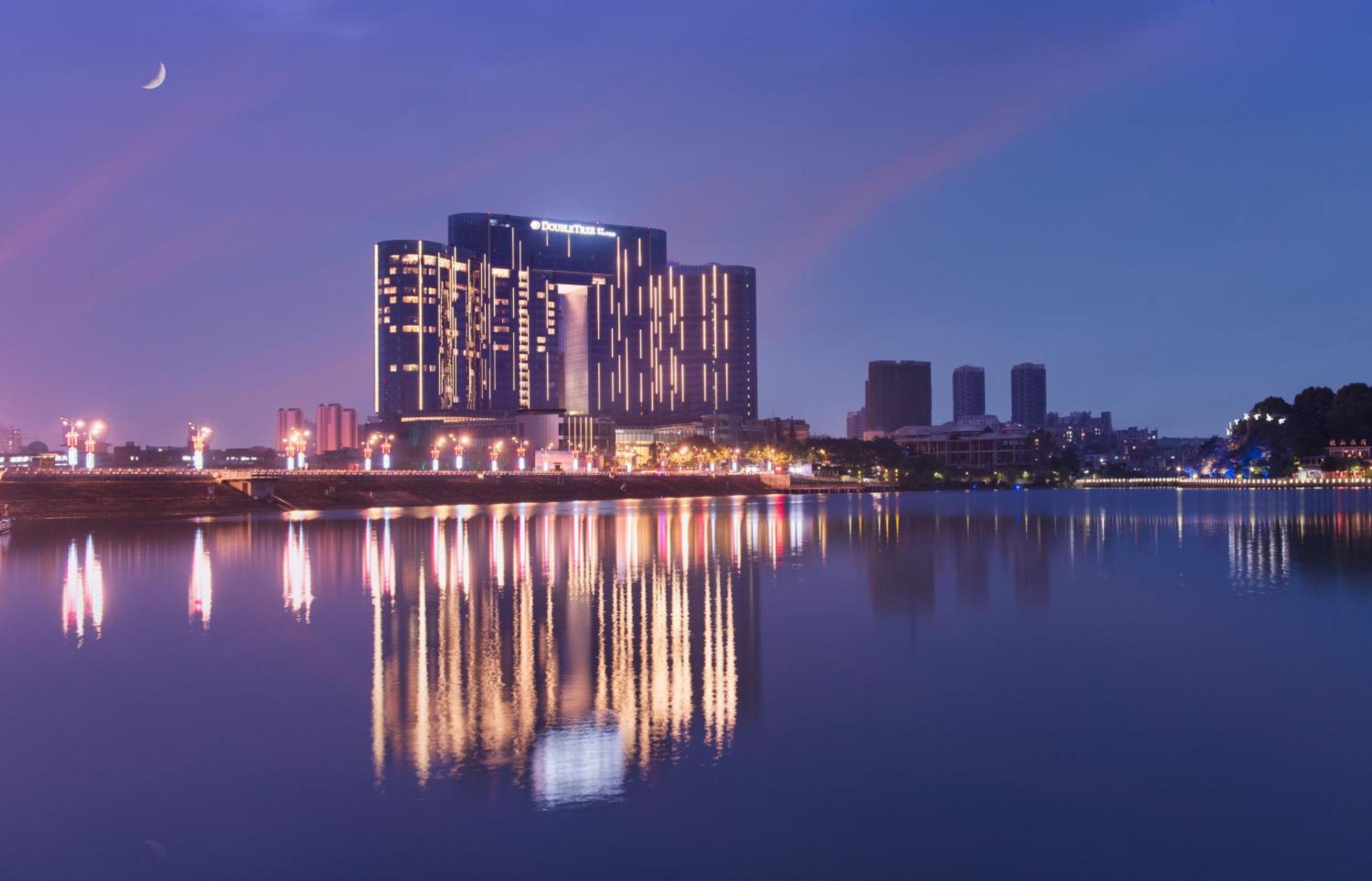 Doubletree By Hilton Hotel Anshun Exterior photo