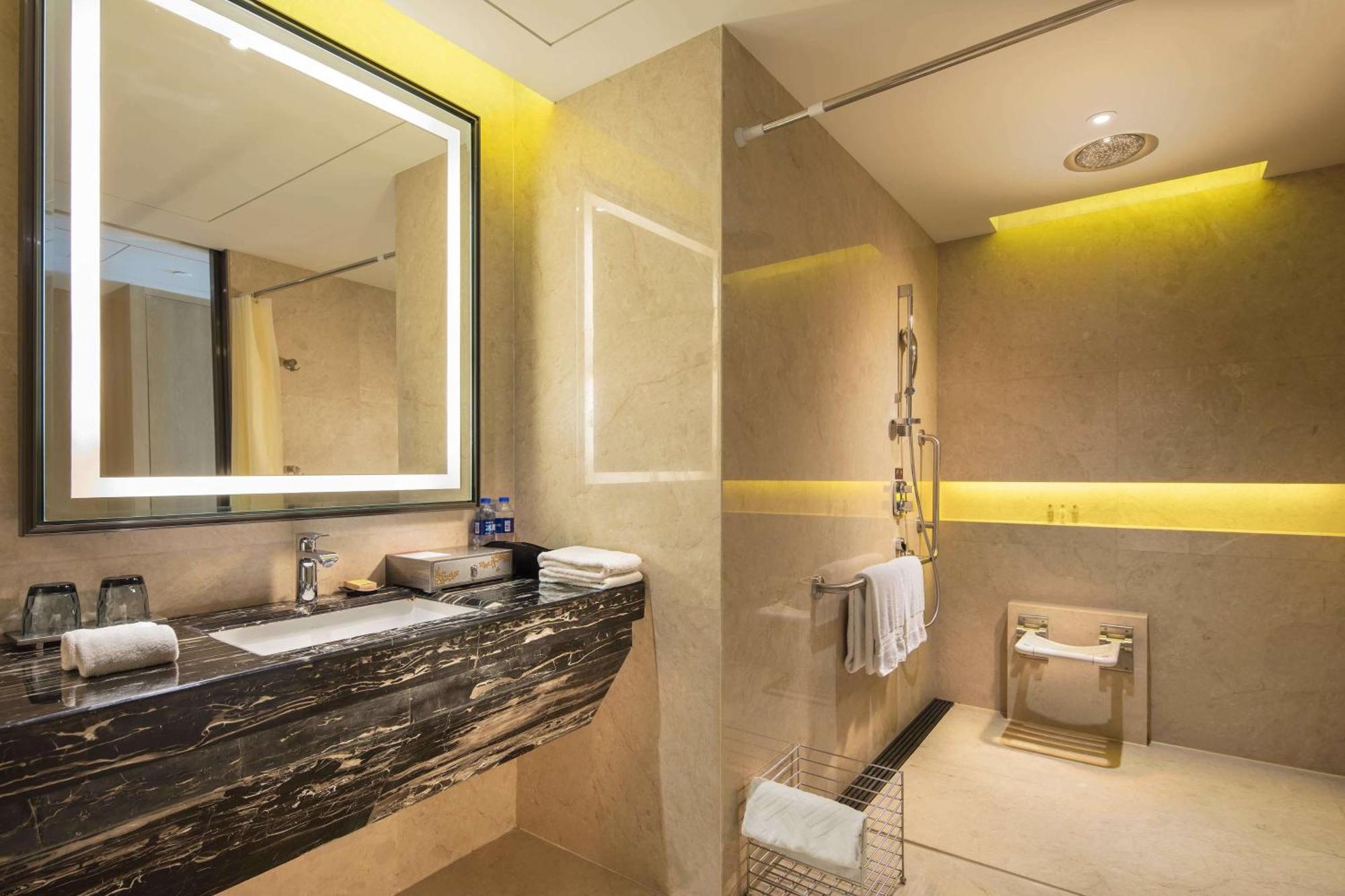 Doubletree By Hilton Hotel Anshun Exterior photo